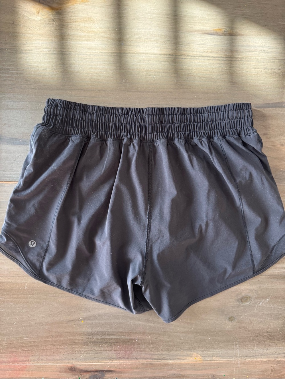 Lululemon Hotty Hot High Waist 4” Short Black Women’s 8 NWOT - Picture 2 of 8